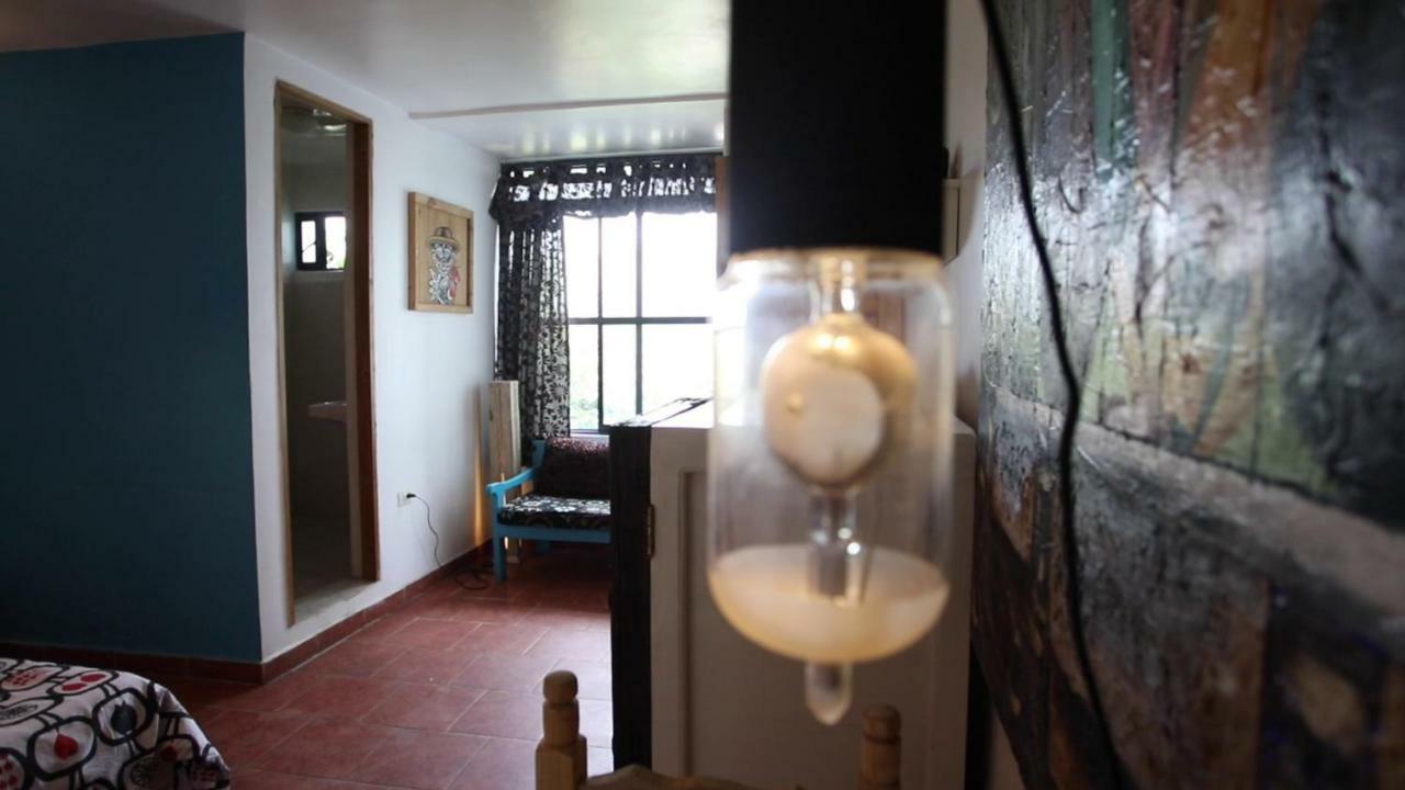 Hostal El Cascabel Чолула Экстерьер фото